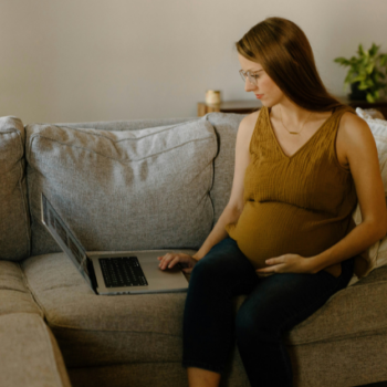 Comment j'ai géré grossesse et travail indépendant ?